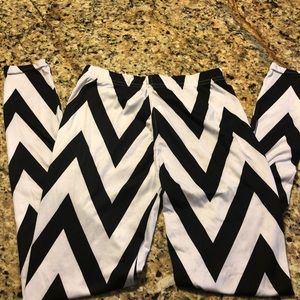 Girls leggings...never worn